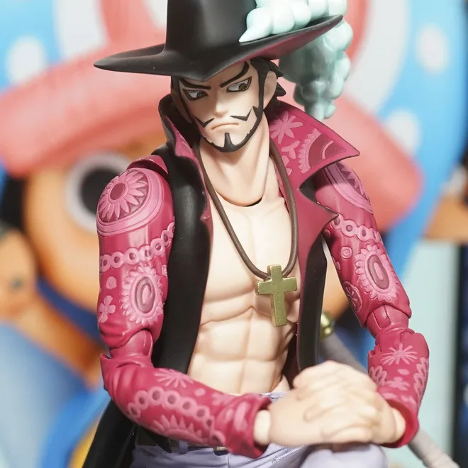 Dracule Juraquille Mihawk Action Figure 23cm