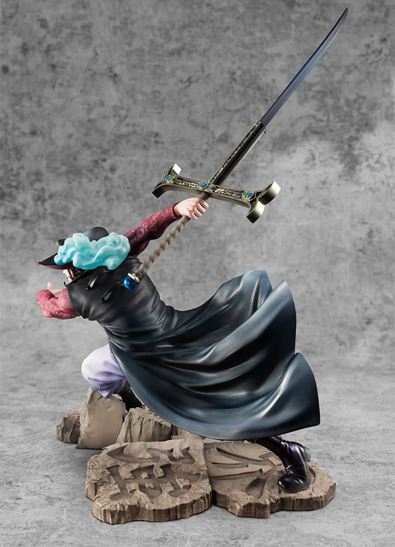 34cm Dracule Mihawk figurine