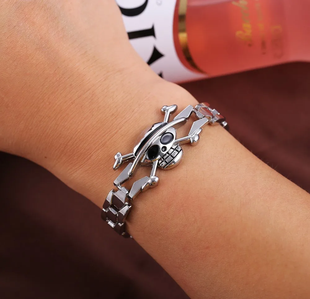 One Piece silver skull plating alloy bracelet