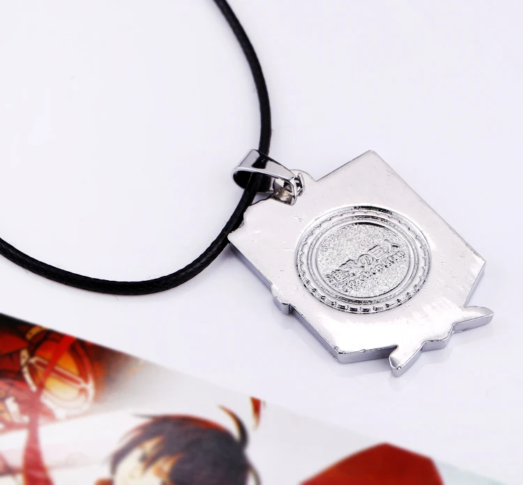 Anime Attack on Titan Necklace For Men Shingeki no Kyojin Roses badge Pendant Necklace Women Fashion Jewelry Rope Chain kolye