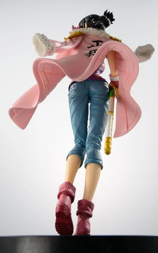 16cm Tashigi Action Figure